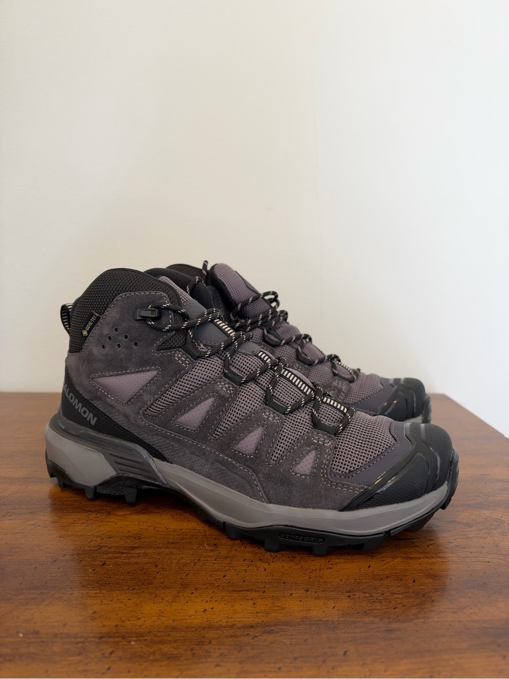 Salomon Women’s X Ultra 360 Leather Mid Gore-tex